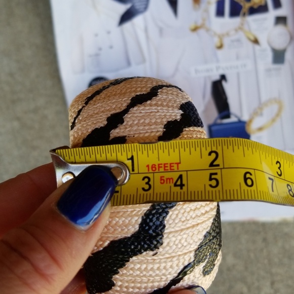 Zebra artisan bangles - Picture 6 of 6